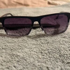 KENNETH COLE WOMENS SUNGLASSES 2-TONED BLK AVIATOR, NWT
